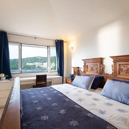 شقة Spacious Near The Beach With Beautiful Terrace دوبروفينك