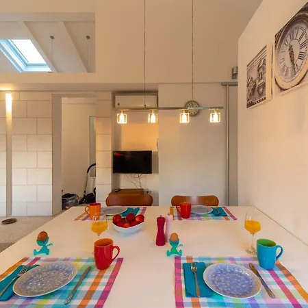 Spacious Near The Beach With Beautiful Terrace *